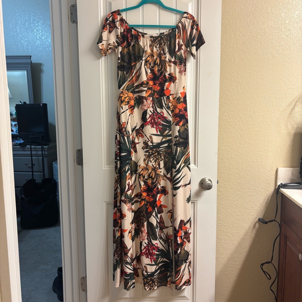 Cream Off-Shoulder Puff Sleeve Maxi Dress